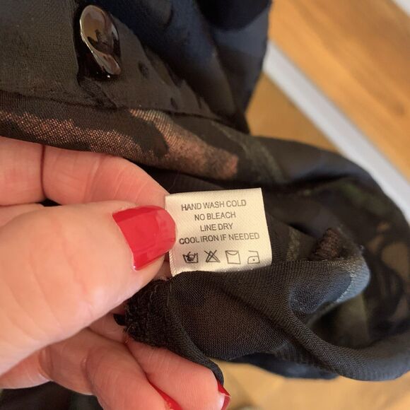 Vintage‎ Erin by Erin London Top Women's XL Sheer Black Floral Button-Up EUC - Picture 8 of 8